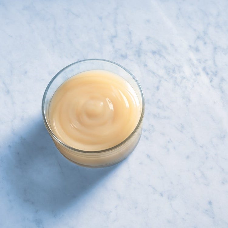 62051_62098_61284_-_white_chocolate_flavored_sauce.jpg